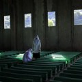 Srbija i Srebrenica:Od glasne tišine do bučne relativizacije