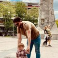 Naš pevač (29) se posle razvoda oženio i dobio sina: "Ćerkama sam govorio da je Isidora tatina drugarica, a njihov odgovor me…