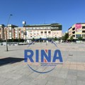 Flaša od pola litra izazvala haos u centru Čačka: Ogromna bara napravljena kod fontane na Gradskom trgu, hitno reagovalo i…