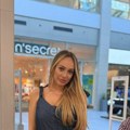 Luna Đogani u šopingu u sportskoj eleganciji: Obukla kratku haljinu i patike, pa privlačila poglede u butiku (foto)