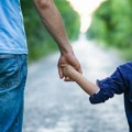 Štednja ili ulaganje: Kako roditelji u Srbiji planiraju budućnost dece