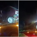(Video) Od siline udara automobil potpuno uništen! Jugom se zakucao u betonsku banderu Jeziva saobraćajka kod Čačka: Vozač…