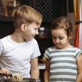 Ljudi koji su odmalena čuvali mlađu braću i sestre imaju jednu zajedničku karakteristiku: psiholozi otkrili da razvijaju…