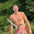 "Brate, mislio sam da si deblji!" Jokiću dobacivali mladići iz čamca na raftingu, njegova reakcija je hit!