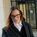 Kristina Spalević stigla na suđenje sa Kristijanom. Došla u pratnji advokatice, od njega ni traga ni glasa.