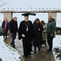 Gojković posetila zajednicu "Zemlja živih" na Čeneju