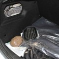 Paketi heroina skriveni u posudi za tečni sapun
