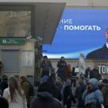 Mirni protesti opozicije na pojedinim biračkim mestima u Rusiji