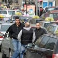 Таксисти у понедељак у Београду против резолуције УН о Сребреници