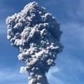Stub pepela visok pet kilometara: Ponovo eruptirao vulkan Ibu u Indoneziji