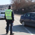 Policija zaustavila "mercedes" u mojsinju Vozač drogiran, a kesu punu kokaina sakrio