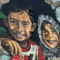 Ovo je mural o kom priča čitav region: Mišo iz Podgorice neverovatno oslikao likove palestinske dece sa osmehom na licu –…