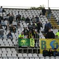 Kiprani oduševili Grobare u Humskoj: Pogledajte šta su navijači AEK-a iz Larnake okačili na ogradu