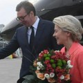 Ursula fon der Lajen u Beogradu, doček ispred Palate „Srbija“