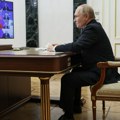 Traže izručenje Putina Međunarodni krivični sud očekuje od Mađarske hapšenje ruskog predsednika na samitu u Budimpešti kolike…