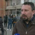 VIDEO U Staroj Pazovi održan protest podrške profesoru pretučenom na izborima u Knjaževcu: "Ovakvo nasilje ne možemo da živimo…