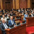 Polemika u parlamentu o zvučnom topu i Venecijanskoj komisiji