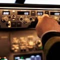 Policija opkolila avion Er Srbije u Splitu! Putnici evakuisani zbog pretnje da je podmetnuta bomba