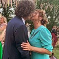 (Foto) strasni poljubac branke i gagija Jovanovića: Anđela objavila fotografiju roditelja sa venčanja, sve pršti od ljubavi