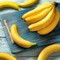 Zašto bi trebalo da perete banane pre nego što ih oljuštite