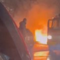 VIDEO Zapalio se automobil