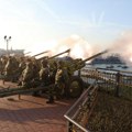 FOTO: Počasna artiljerijska paljba povodom Dana državnosti i u Novom Sadu