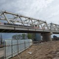 Postavljena poslednja horizontalna ploča na novom vijaduktu u Vrbasu, najsloženijem objektu na deonici brze pruge Novi…