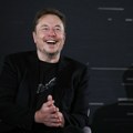 Džinovska plata Elona Muska daleko iznad direktorskih zarada u SAD