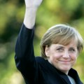 Merkel poželela Mercu sreću na mestu kancelara