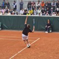 Ma bravo, majstore! Miomir Kecmanović posle neverovatnog preokreta u drugom kolu Rolan Garosa!