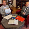 Akademik Miro Vuksanović predao Adligatu vredne rukopise, dela i priznanja