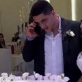 Svi dele snimak sa svadbe u trenutku kad su mladenci krenuli da seku tortu i to zbog onog što je mladoženja uradio: "Samo bih…