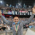 Zamislite sledeće: Svlačionicom Juventusa komanduje čovek s tetovažom Napolija
