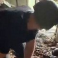 Rusi izveli napad na Herson: Objavljeni snimci udara na vozilo hitne pomoći i kuće (Uznemirujući video)