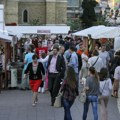Čašu u ruke i pravac na Interfest! Nazdravite letu uz vrsne vinare na Trgu slobode