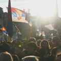 Kragujevački studenti u blokadi pešače do Kraljeva: "Da pokažemo energiju, za razliku od tužnog skupa u Beogradu"