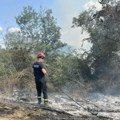 Jak vetar izazvao više požara u okolini Kragujevca – vatrogasci na terenu