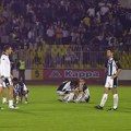Crno-bela tragedija koja ne bledi: Partizan i Grobari su te noći plakali zbog Artmedije i tragičnog penala Pjera Boje! (video)…