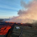 Nova erupcija vulkana na Islandu, lava ulazi u ribarski grad Grindavik