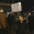Protest protiv policijskog nasilja nad Romima ispred Policijske uprave Grada Beograda (VIDEO, FOTO)