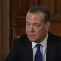 Medvedev direktan Šolc i Makron su poslati na smetlište istorije