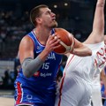 FOTO Srbi i Turci prave šou, među navijačima Srbije i „lažni“ Vasa Micić