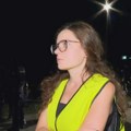 Novinarka Vremena ležala na zemlji: Policiji rekla da je press, oni je "nisu čuli"