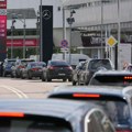 Ruski penzioneri umiru čekajući u redovima za gorivo: Ponižavanje Putina se nastavlja
