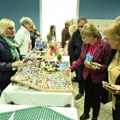 Osmomartovska izložba udruženja žena „Veliko srce“ održana u suseku Uživanje u vojođanskim kolačima i…