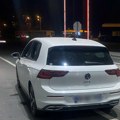 Plen vredan 3 miliona! Carinici pretresli auto koji je išao za Tursku preko Batrovaca, pa otkrili pokušaj šverca pravog…