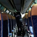 Carinici zaustavili autobus iz Crne Gore, pa pogledali ispod ćebeta na krevetu za odmor vozača i šokirali se: Plen vredan…