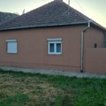Kuća, kokošinjac, svinjac, pušnica i garaža za 23.000 €! Aca prodaje veliko domaćinstvo, a svi oduševljeni zbog 1…