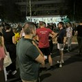Građani ispred policije na Novom Beogradu: Traže informacije gde je odveden student Fizičkog fakulteta