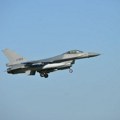 VIDEO: Avion F-16 srušio se prilikom priprema za aeromiting u Poljskoj, pilot poginuo